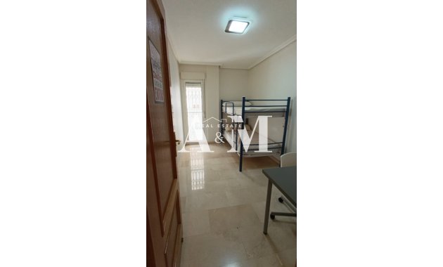 Alquiler a largo plazo - Apartamento / piso - Crevillente