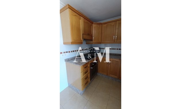 Alquiler a largo plazo - Apartamento / piso - Crevillente