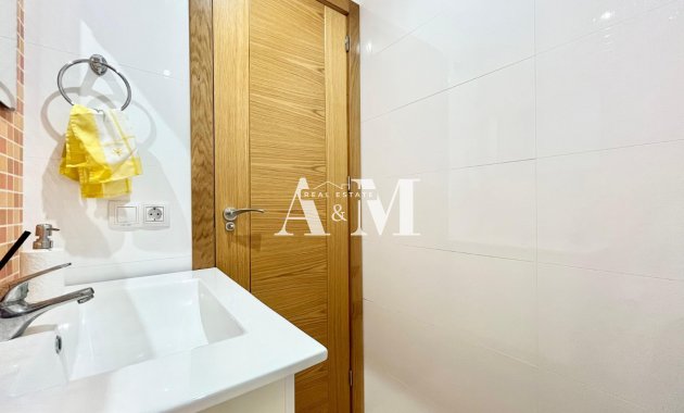 Long Term Rental - Apartment / flat - Torrevieja - Playa de los Locos