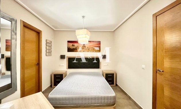 Long Term Rental - Apartment / flat - Torrevieja - Playa de los Locos