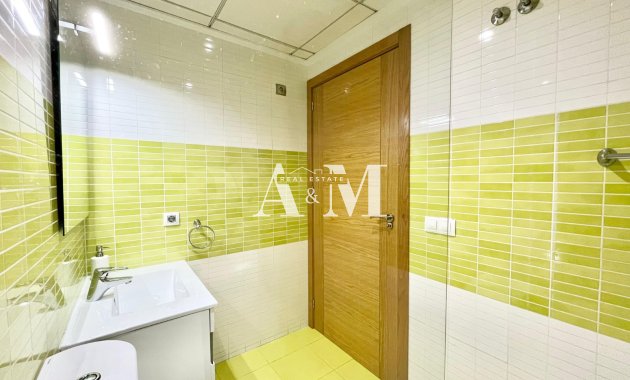 Long Term Rental - Apartment / flat - Torrevieja - Playa de los Locos