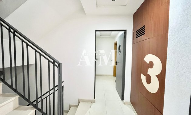 Long Term Rental - Apartment / flat - Torrevieja - Playa de los Locos