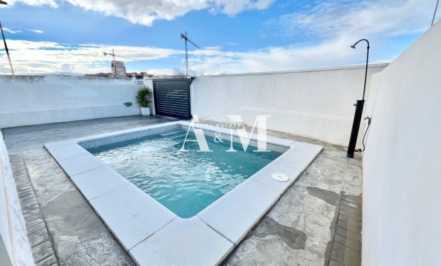Alquiler a largo plazo - Apartamento / piso - Torrevieja - Nueva Torrevieja - Aguas Nuevas