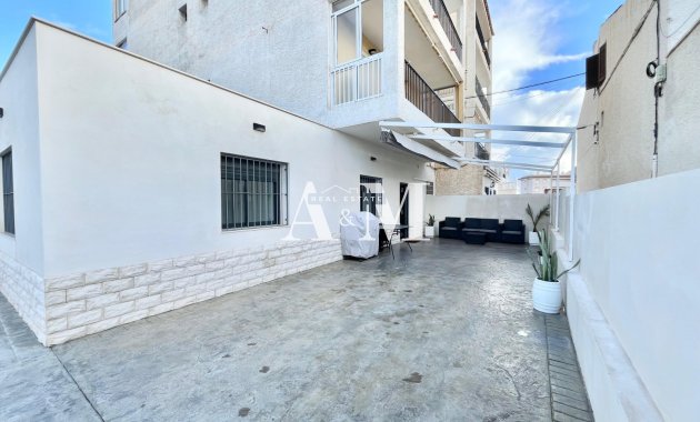 Alquiler a largo plazo - Apartamento / piso - Torrevieja - Nueva Torrevieja - Aguas Nuevas