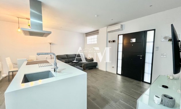 Alquiler a largo plazo - Apartamento / piso - Torrevieja - Nueva Torrevieja - Aguas Nuevas