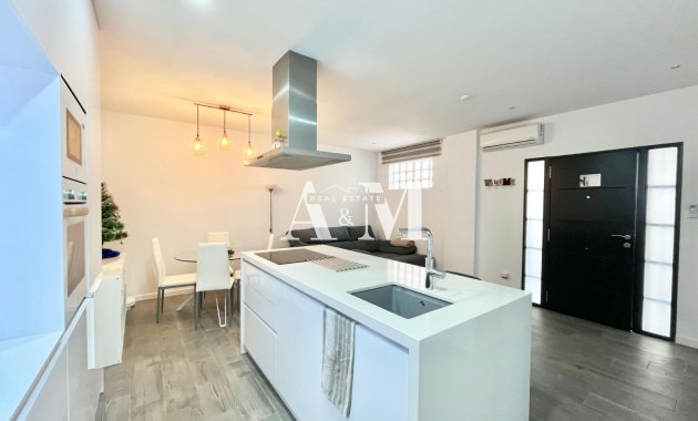 Alquiler a largo plazo - Apartamento / piso - Torrevieja - Nueva Torrevieja - Aguas Nuevas