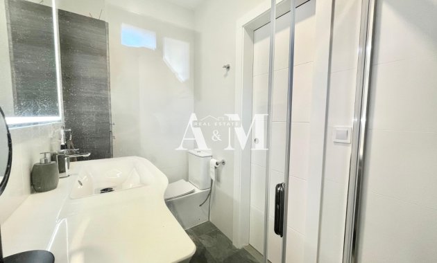 Alquiler a largo plazo - Apartamento / piso - Torrevieja - Nueva Torrevieja - Aguas Nuevas