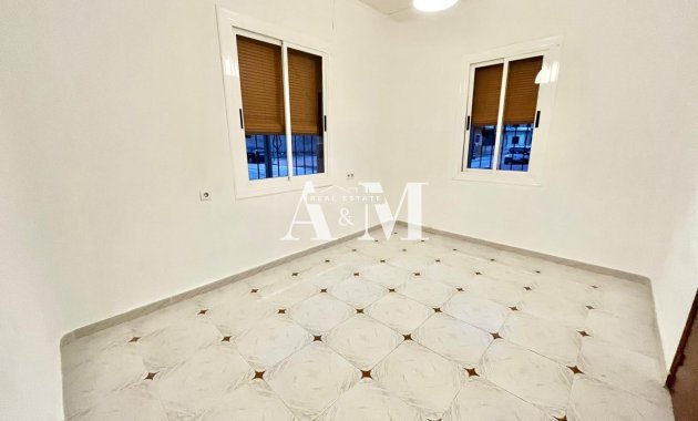 Alquiler a corto plazo - Apartamento / piso - Dolores