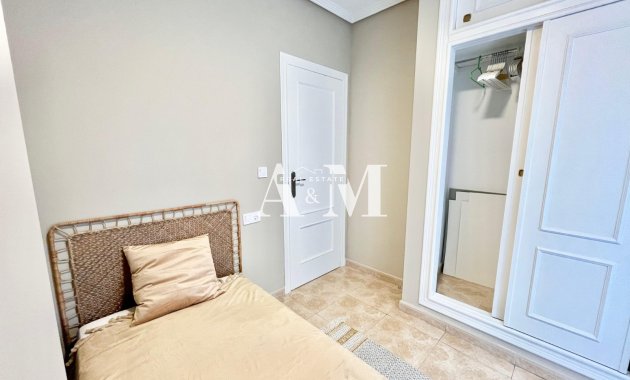 Alquiler a largo plazo - Apartamento / piso - Torrevieja