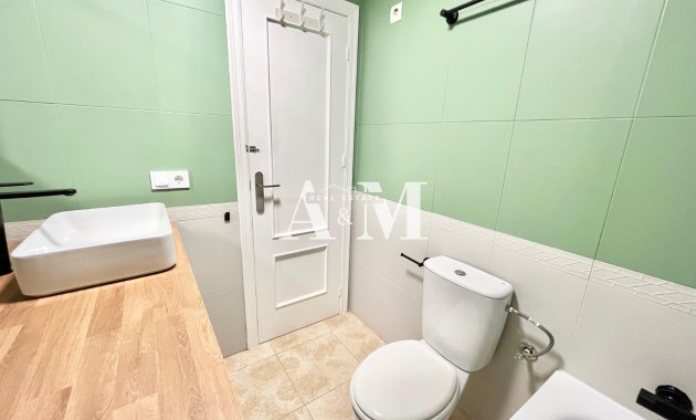 Alquiler a largo plazo - Apartamento / piso - Torrevieja