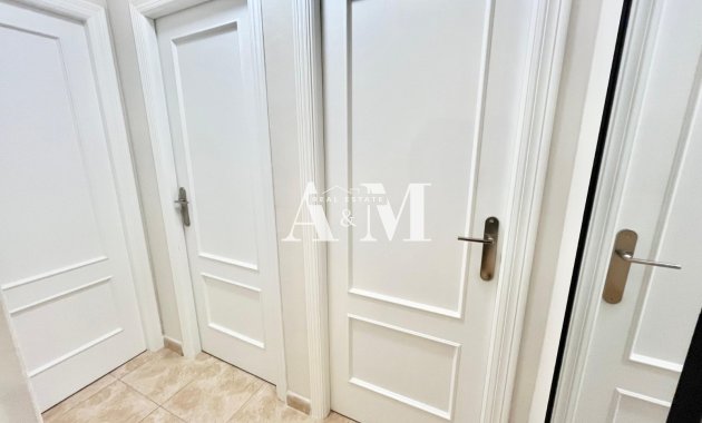 Alquiler a largo plazo - Apartamento / piso - Torrevieja