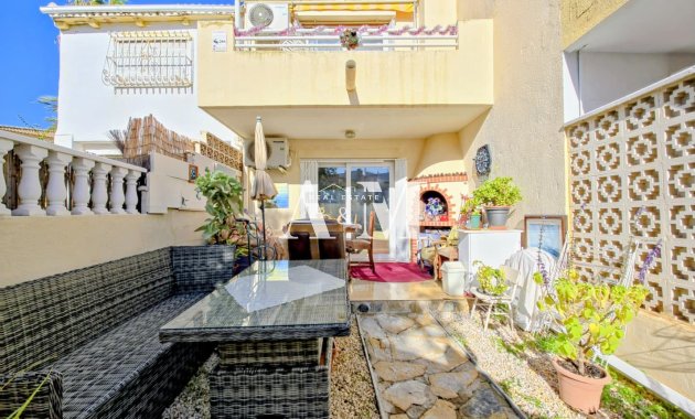 Alquiler a largo plazo - Adosado - Torrevieja - Nueva Torrevieja - Aguas Nuevas