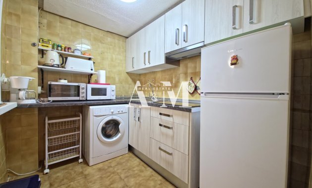 Alquiler a largo plazo - Apartamento / piso - Torrevieja - Playa de los Locos