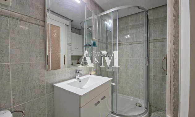 Alquiler a largo plazo - Apartamento / piso - Torrevieja - Playa de los Locos