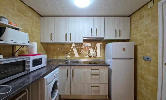 Alquiler a largo plazo - Apartamento / piso - Torrevieja - Playa de los Locos