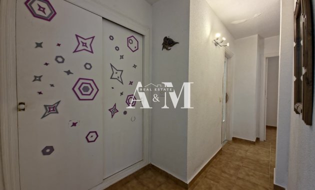Alquiler a largo plazo - Apartamento / piso - Torrevieja - Playa de los Locos