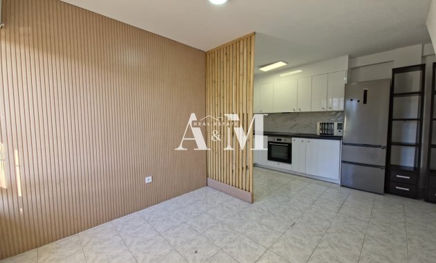 Alquiler a largo plazo - Apartamento / piso - Torrevieja - La Veleta