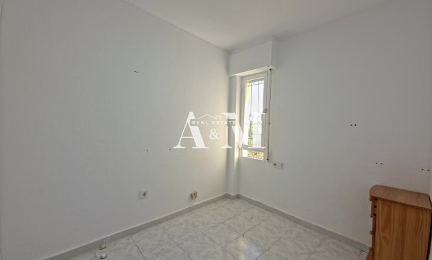 Alquiler a largo plazo - Apartamento / piso - Torrevieja - La Veleta