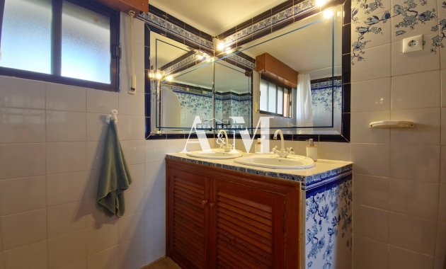 Alquiler a largo plazo - Apartamento / piso - Torre de la Horadada - Mil Palmeras