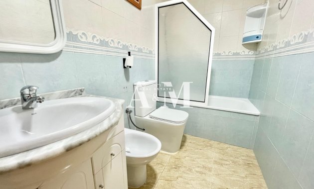 Location à long terme - Appartement - Torrevieja - Playa de los Locos