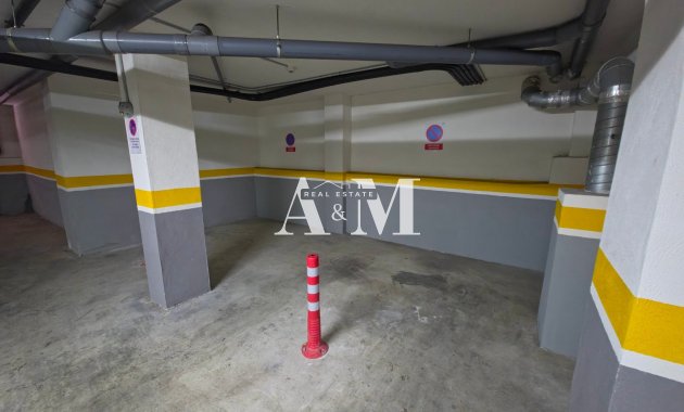 Alquiler a largo plazo - Ático - Torrevieja - Playa del Cura