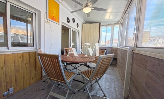 Alquiler a largo plazo - Ático - Torrevieja - Playa del Cura