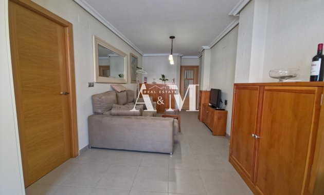 Alquiler a largo plazo - Ático - Torrevieja - Playa del Cura