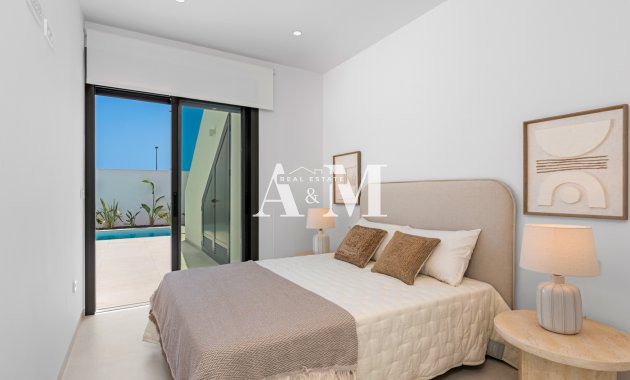 Новое здание - detached - Los Alcazares