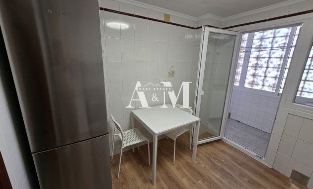 Long Term Rental - Apartment / flat - Torrevieja - Torrelamata - La Mata