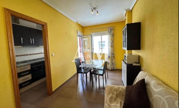 Alquiler a largo plazo - Apartamento / piso - Torrevieja - Centro