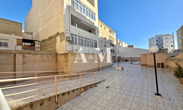 Long Term Rental - Apartment / flat - Torrevieja - Centro