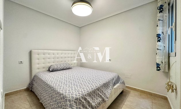 Long Term Rental - Apartment / flat - Torrevieja - Centro