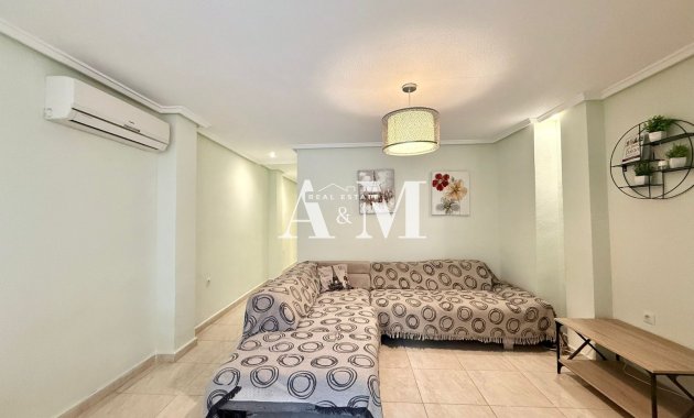 Long Term Rental - Apartment / flat - Torrevieja - Centro