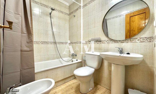 Long Term Rental - Apartment / flat - Torrevieja - Playa de los Locos