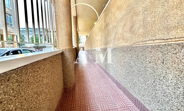 Alquiler a largo plazo - Apartamento / piso - Guardamar del Segura - Guardamar Playa