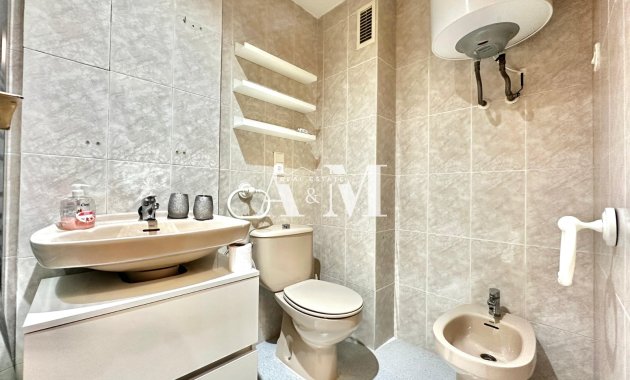 Alquiler a largo plazo - Apartamento / piso - Guardamar del Segura - Guardamar Playa