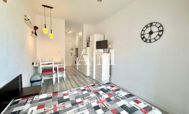 Long Term Rental - Study - Torrevieja - Playa de los Locos
