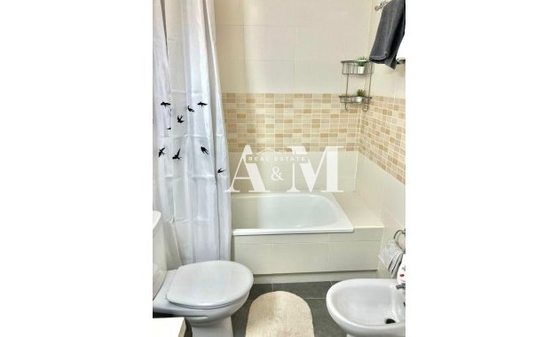 Long Term Rental - Apartment / flat - Torrevieja - Centro