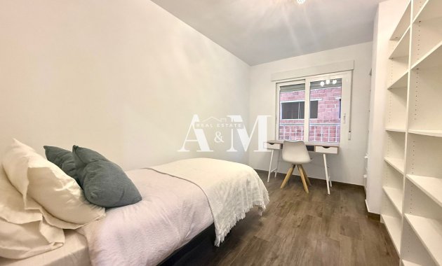 Long Term Rental - Apartment / flat - Torrevieja - Centro