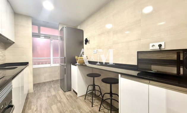 Long Term Rental - Apartment / flat - Torrevieja - Centro