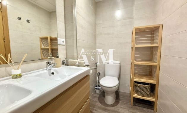 Long Term Rental - Apartment / flat - Torrevieja - Centro