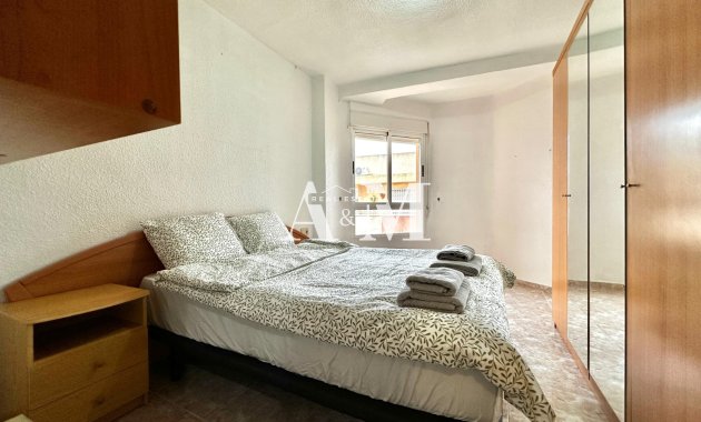 Alquiler a largo plazo - Apartamento / piso - Torrevieja - Playa de los Locos