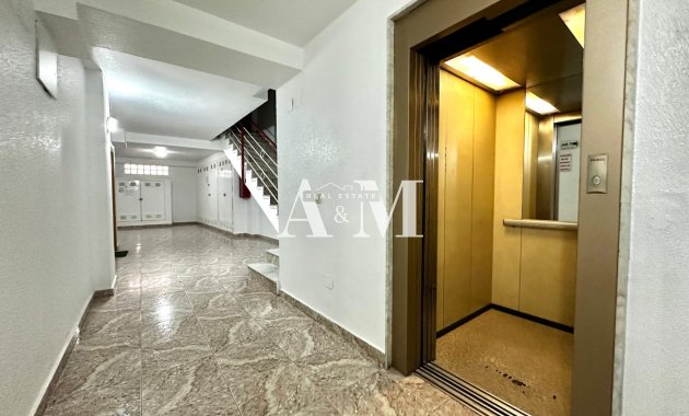 Alquiler a largo plazo - Apartamento / piso - Torrevieja - Playa de los Locos