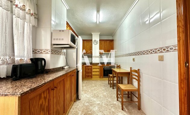 Alquiler a largo plazo - Apartamento / piso - Torrevieja - Playa de los Locos