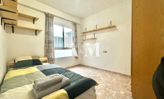 Alquiler a largo plazo - Apartamento / piso - Torrevieja - Playa de los Locos