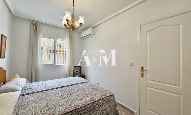 Long Term Rental - Apartment / flat - Torrevieja - Playa de los Locos