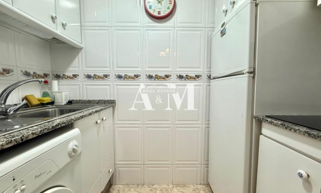 Long Term Rental - Apartment / flat - Torrevieja - Playa de los Locos