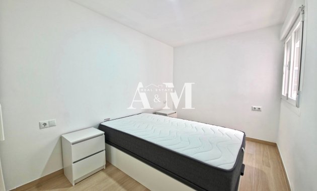 Long Term Rental - Apartment / flat - Torrevieja - Centro