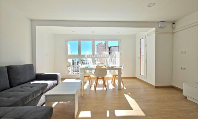 Long Term Rental - Apartment / flat - Torrevieja - Centro