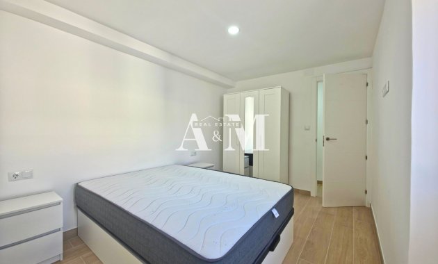 Long Term Rental - Apartment / flat - Torrevieja - Centro